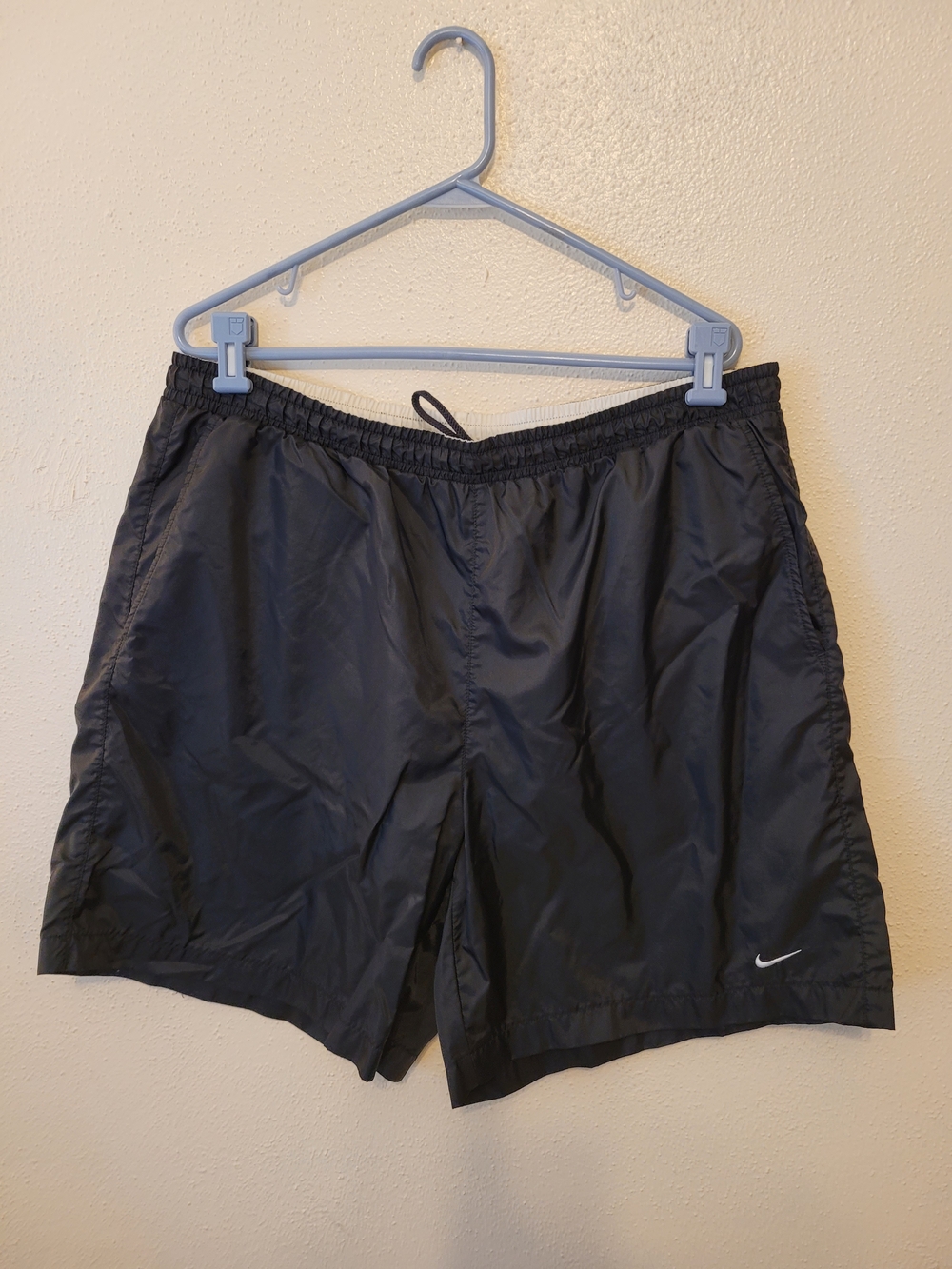 Nike Men's Vintage Style Lined Running Shorts Black Size XL Embroidered Swoosh